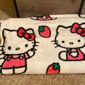 Strawberry Milkshake Hello Kitty blanket.